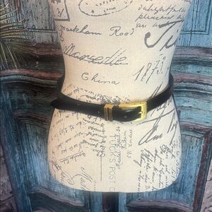 No Brand 100% Geniune Leather belt, size small, good condition